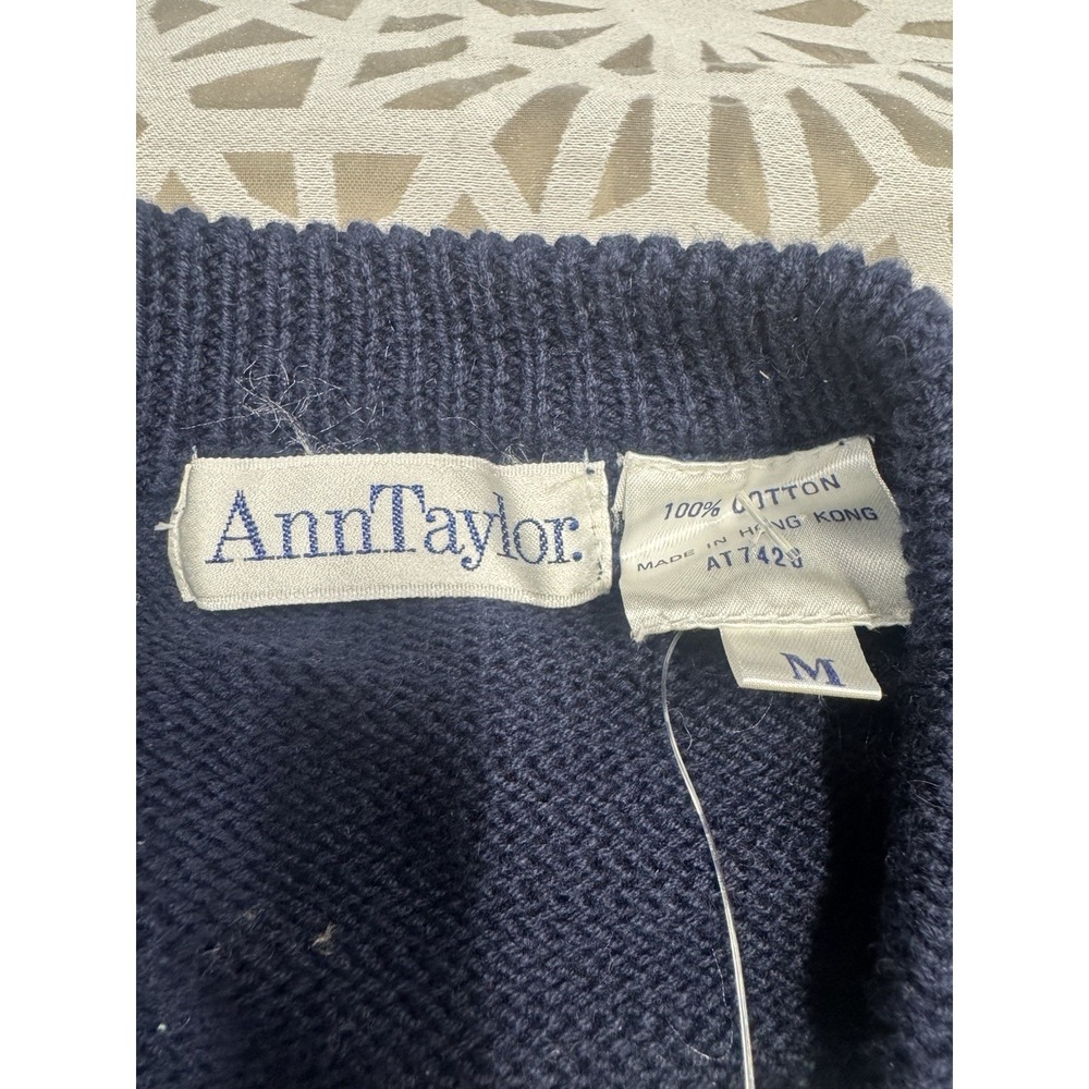 Ann Taylor Weekend Soft Blue Knit V Neck Sweater Womens Medium - Picture 2 of 4